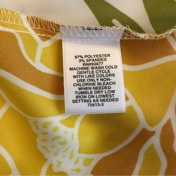 Ryegrass Women’s Yellow Floral V-Neck Wrap Dress – Size Medium - Picture 7 of 8